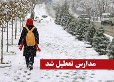 تعطیلی مدارس در نیمی از شهرستان های استان زنجان