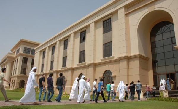 تور دبی: دانشجویان اماراتی به دانشگاه باز می گردند