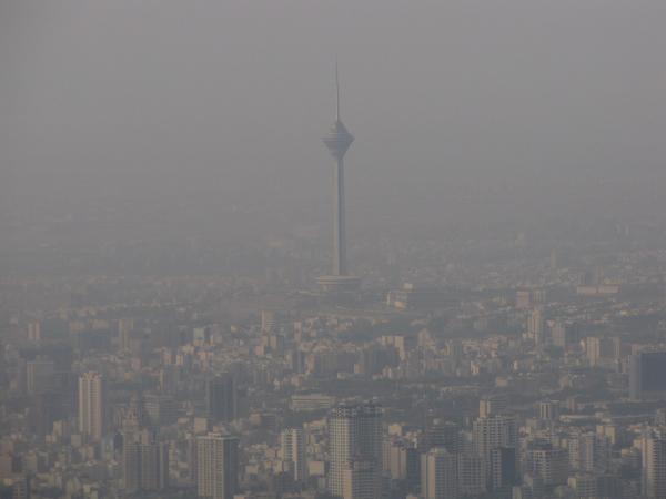 هوای تهران برای همه گروه ها ناسالم است