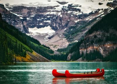 کانادا، سرزمین شفق های قطبی و دریاچه های فیروزه ای: به کدام گوشه اش سفر کنیم؟